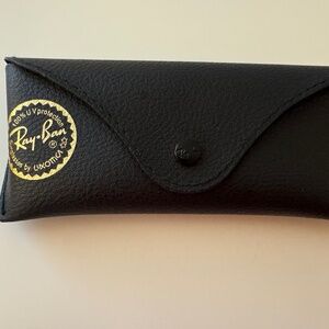 Ray-Ban sunglasses case with cleaning cloth